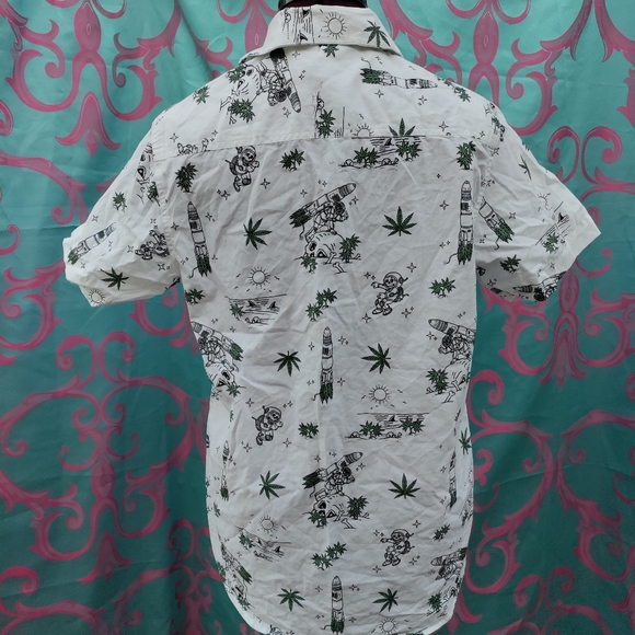 Button down shirt - Picture 3 of 5